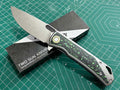TWOSUN FOLDING KNIFE CARBON FIBER/COLOR TITANIUM HANDLE M390 EDGE TS502-SAND