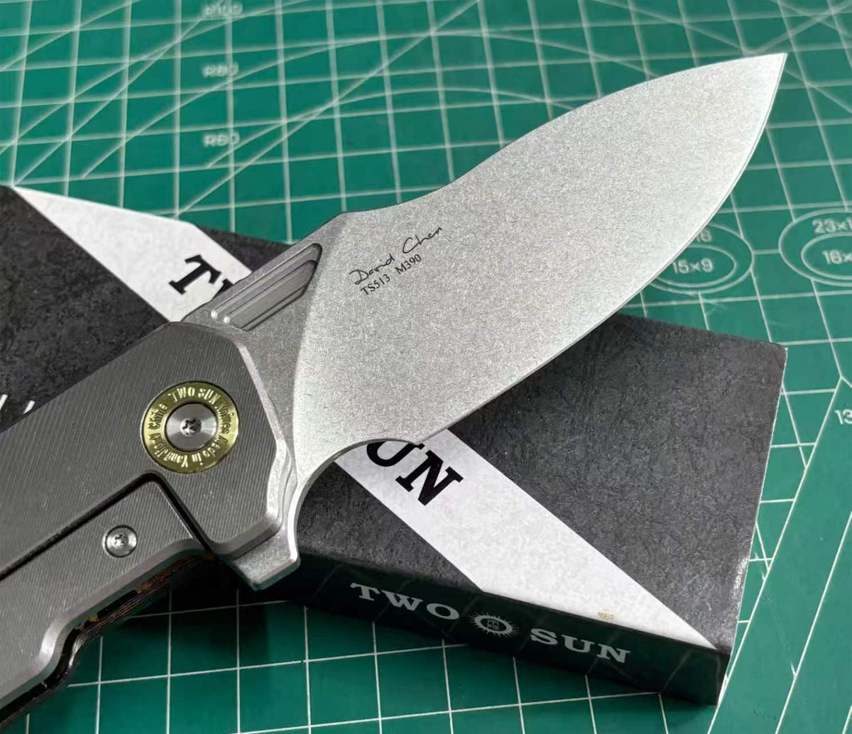 TWOSUN FOLDING KNIFE CARBON FIBER TITANIUM HANDLE M390 EDGE TS513-CF-GOLD