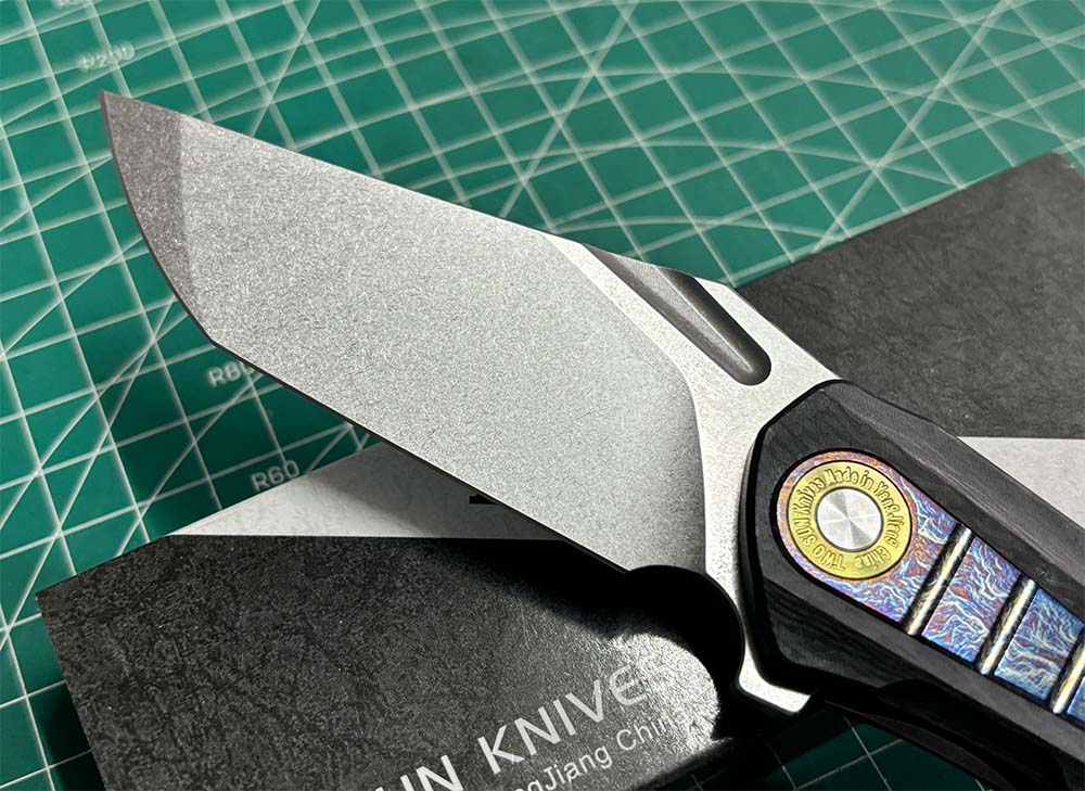 TWOSUN FOLDING KNIFE TITANIUM/CARBON FIBER HANDLE K110 PLAIN EDGE TS523-K110 David Chen Design