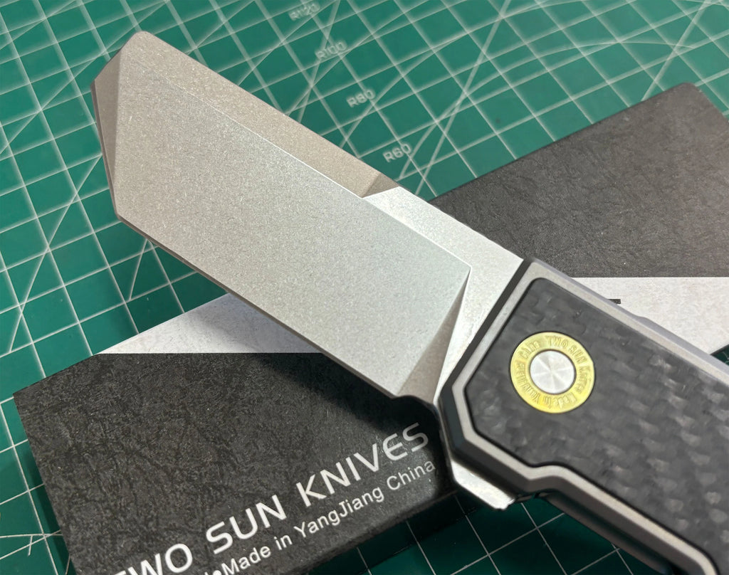 TwoSun Folding Knife Titanium with CARBON FIBER Handle Stonewashed 14c28n David Chen Design