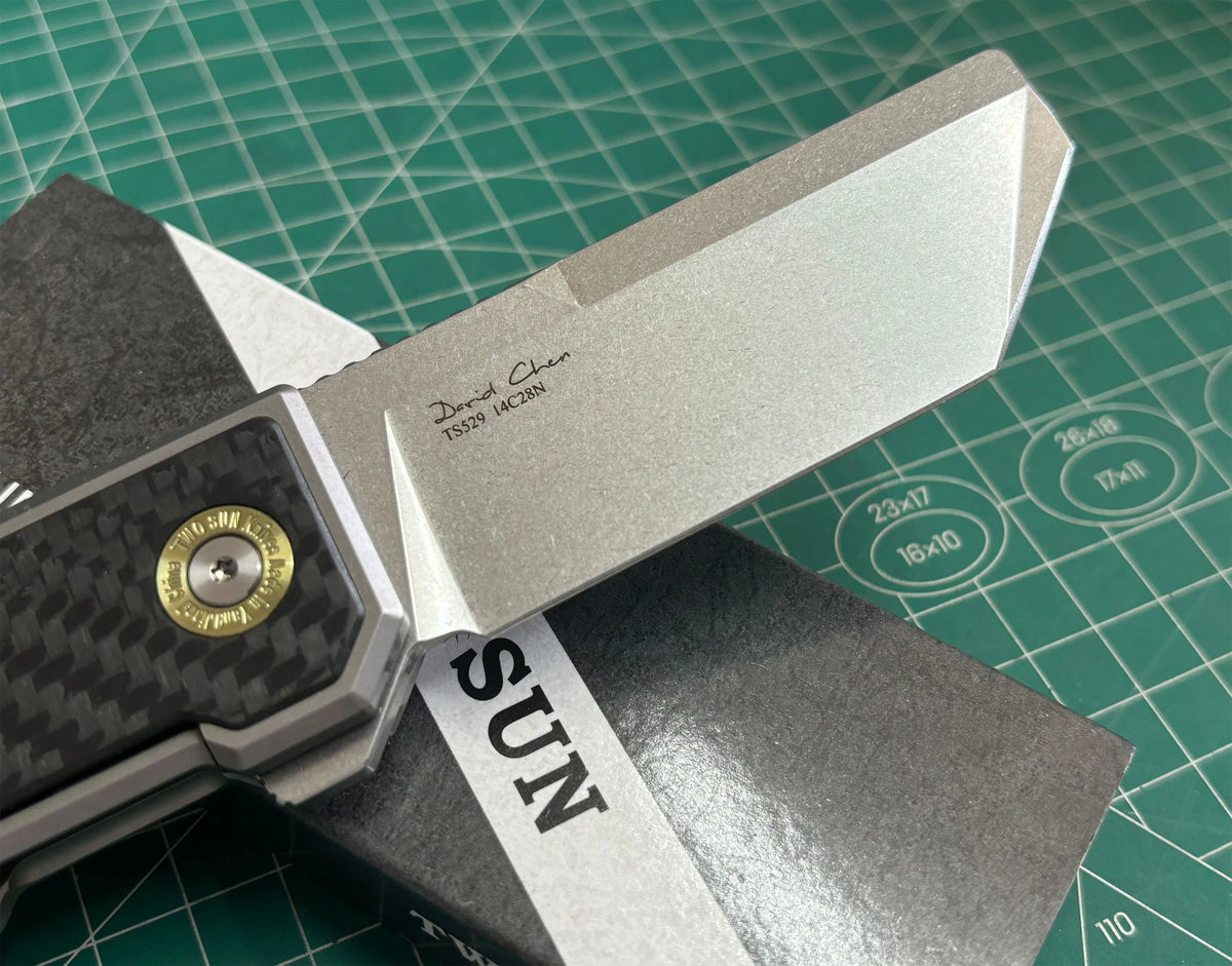 TwoSun Folding Knife Titanium With CARBON FIBER Handle Stonewashed TS529-14C28N-CF