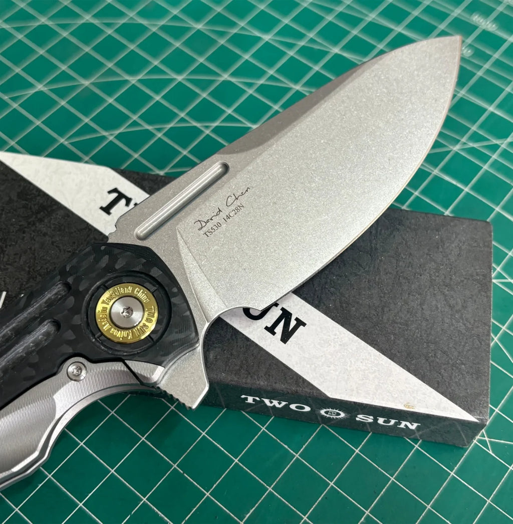 TWOSUN FOLDING KNIFE CARBON FIBER TITANIUM HANDLE 14C28N STONEWASHED TS530-14C28N