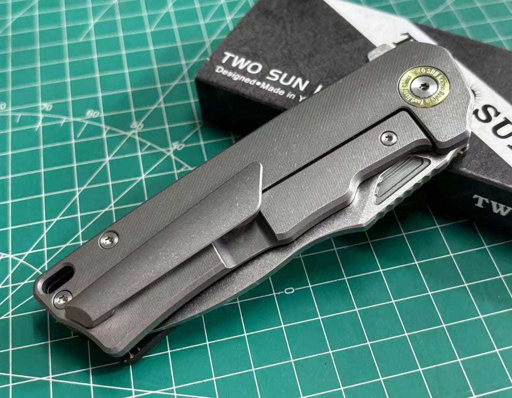 TWOSUN FOLDING KNIFE CARBON FIBER TITANIUM HANDLE M390 EDGE TS513-CF-GOLD