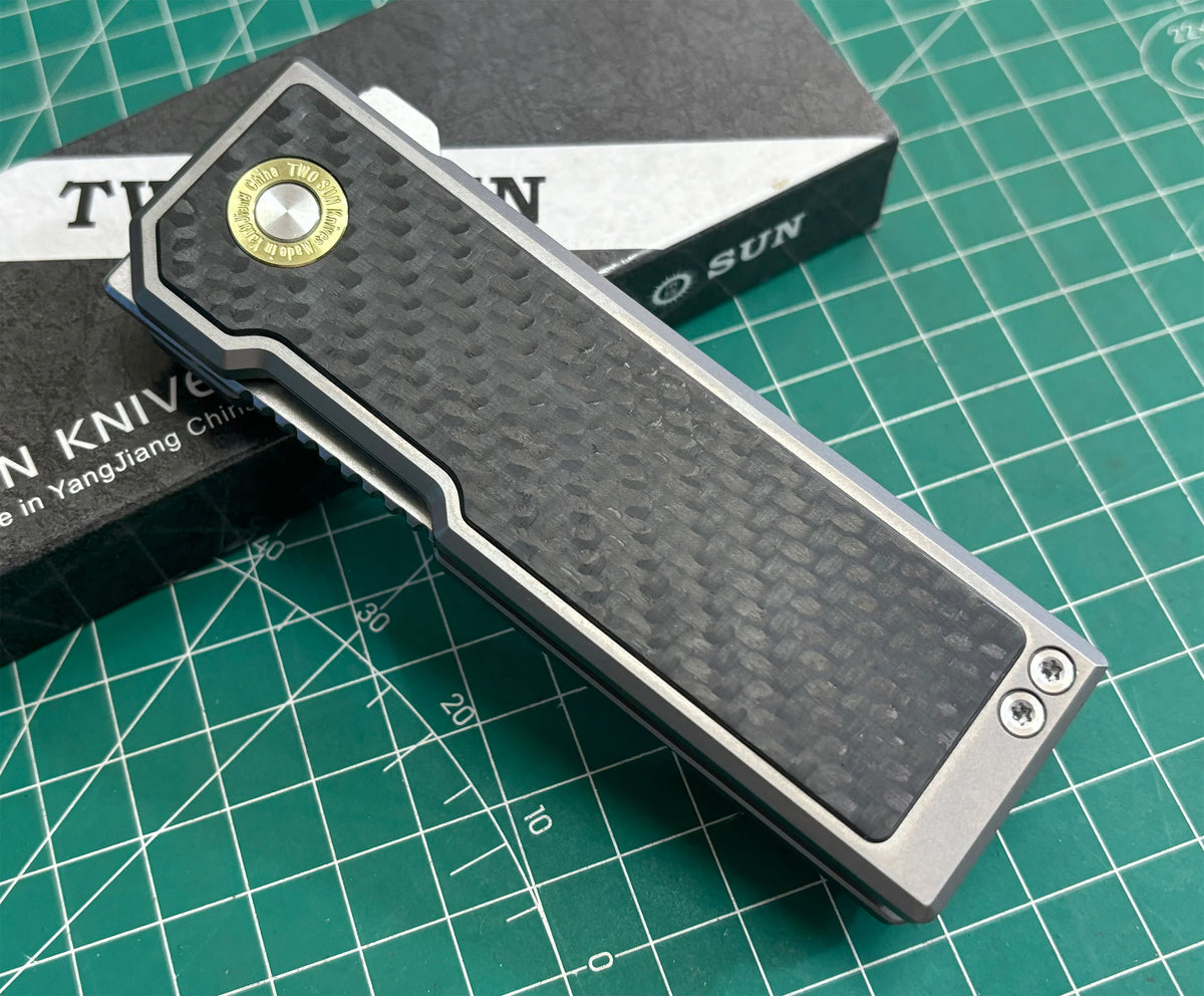 TwoSun Folding Knife Titanium With CARBON FIBER Handle Stonewashed TS529-14C28N-CF