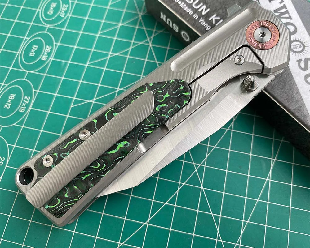 TWOSUN FOLDING KNIFE COLOR CARBON FIBER/TITANIUM HANDLE M390 EDGE TS510 SAND